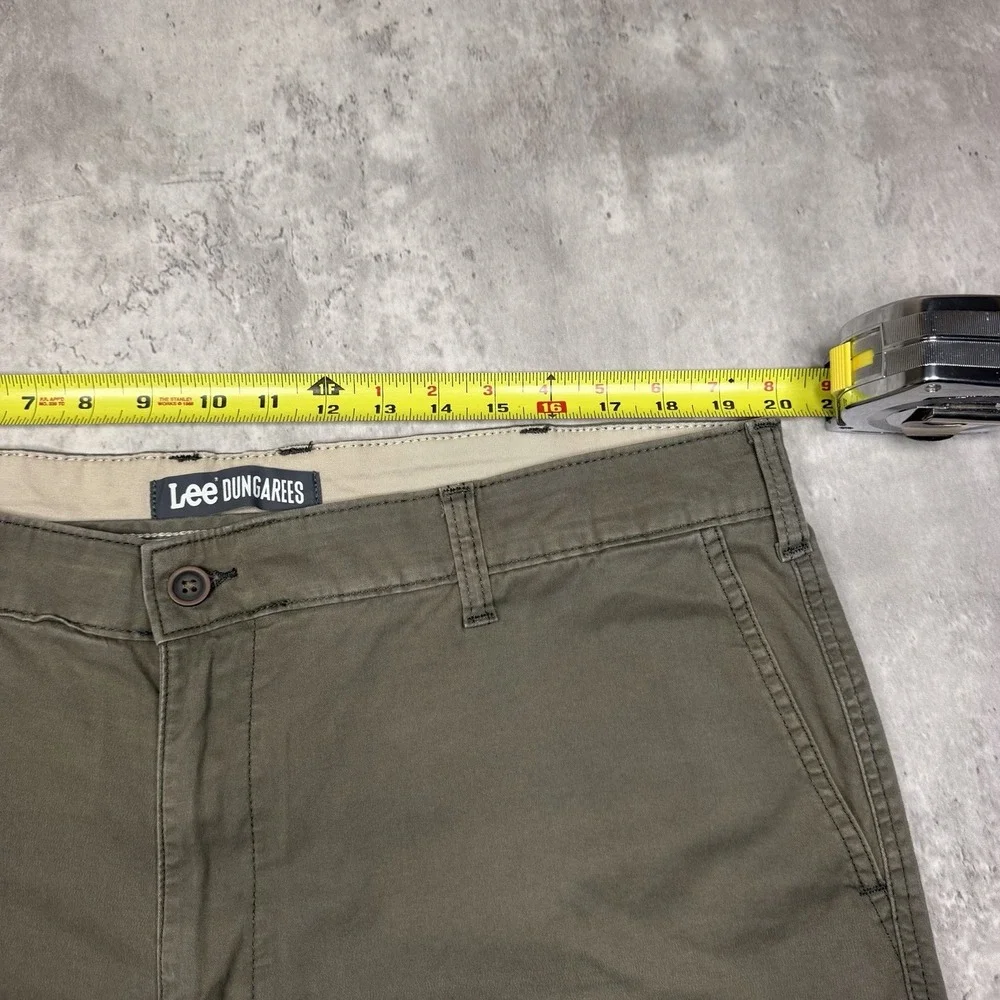 Lee Dungarees Cargo Shorts Men's 40 Khaki Brown Stretch Performance Utility
